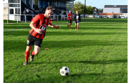 DEFAITE DANS LE DERBY - LA B CARTONNE